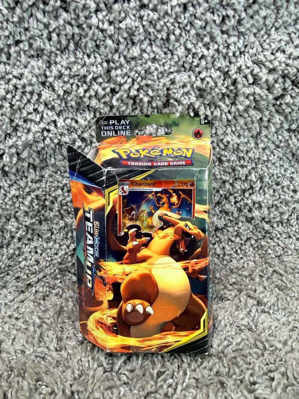 Pokémon TCG Sun & Moon Team Up Relentless Flame Theme Deck (Charizard)